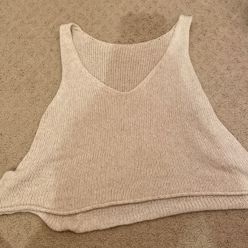 Beige knit crop tank
